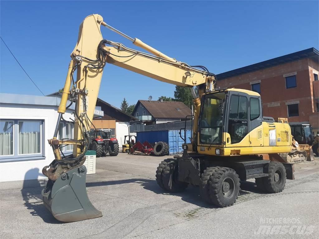 Komatsu PW180-7 轮式挖掘机