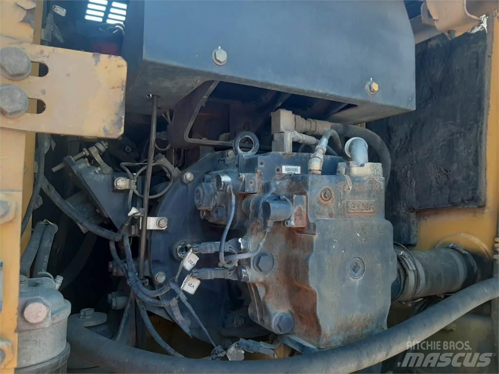 Komatsu PW180-7 轮式挖掘机