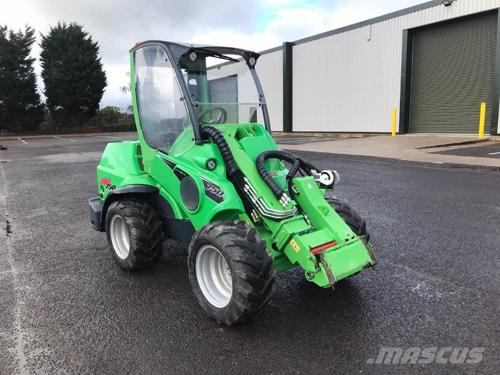 Avant 750 多功能装载机