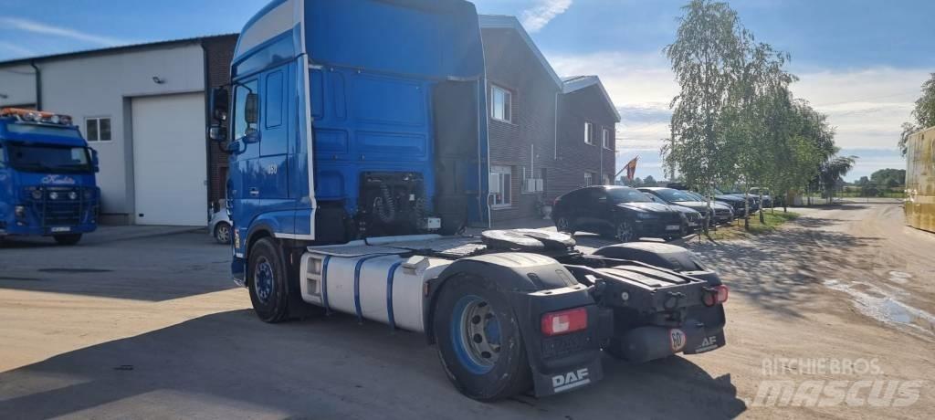 DAF XF 450 牵引车