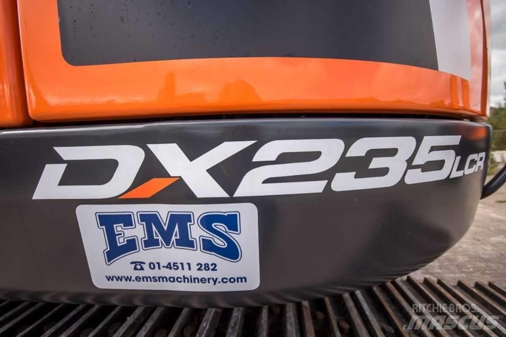 Doosan DX 235 LCR-5 履带挖掘机