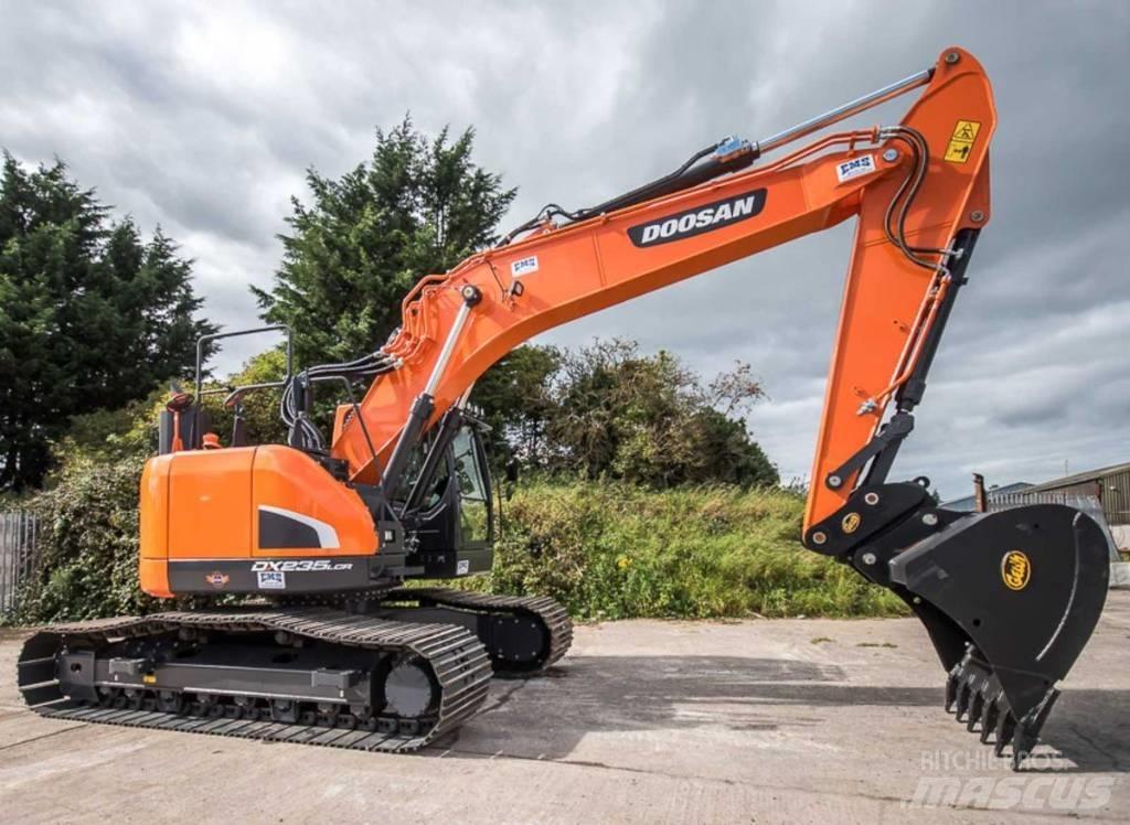 Doosan DX 235 LCR-5 履带挖掘机