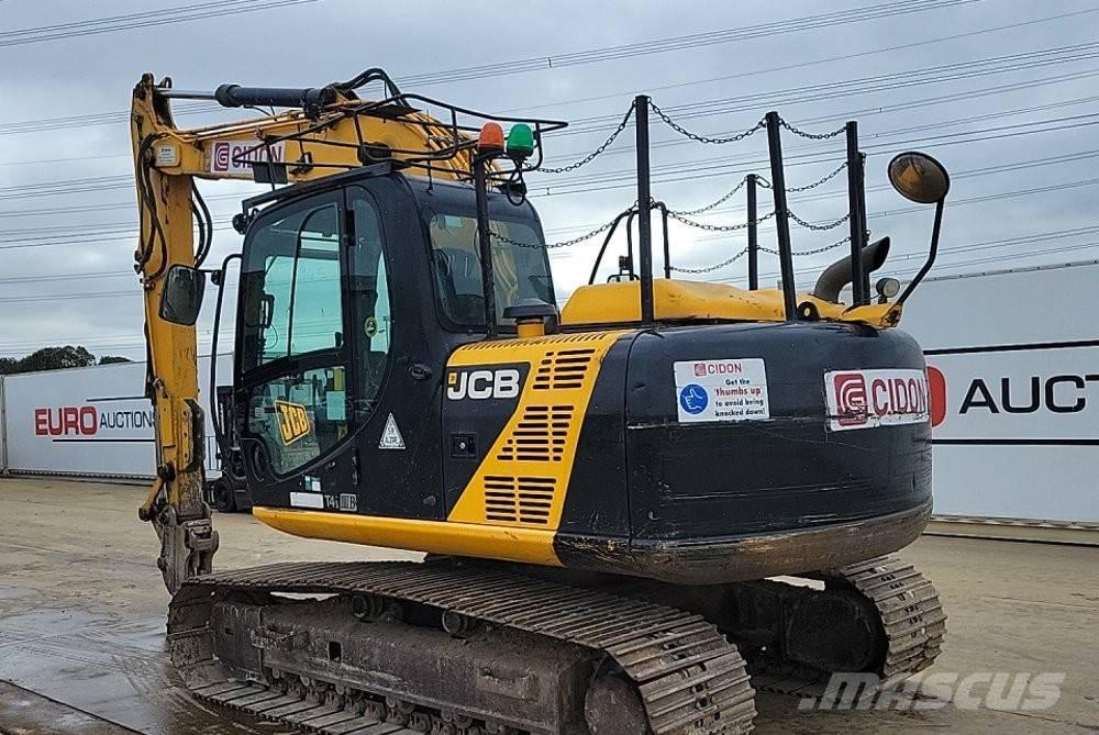 JCB JS 130 LC 履带挖掘机