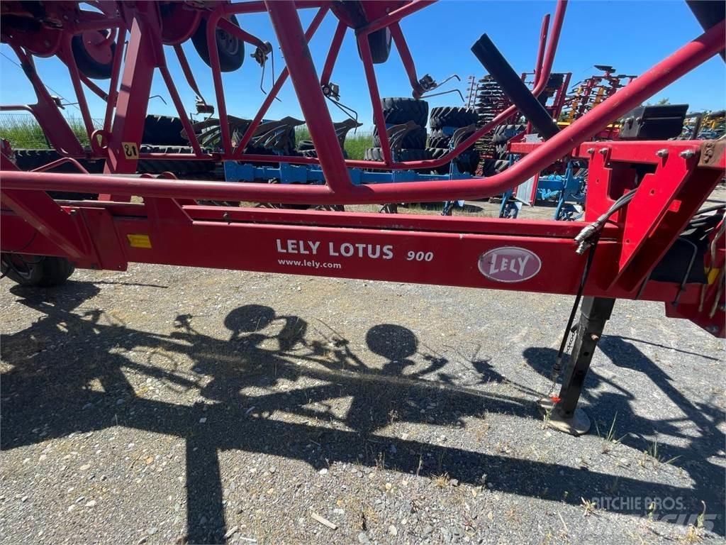 Lely Lotus 900 犁耙和摊草机