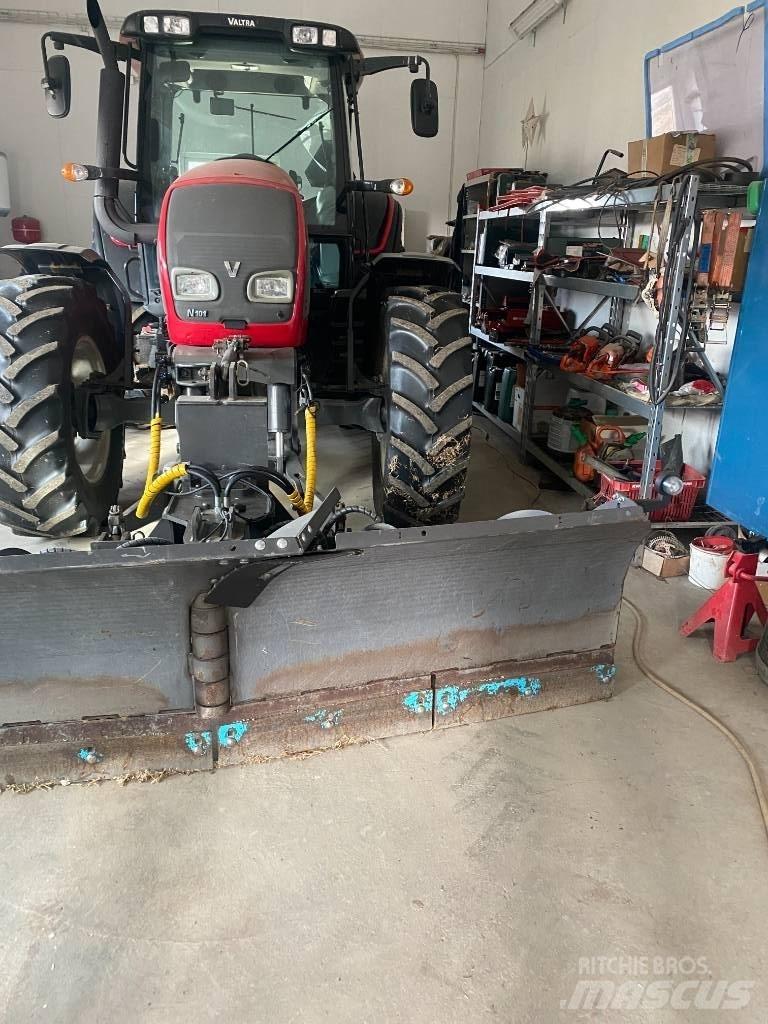 Valtra N 101 拖拉机/农用车