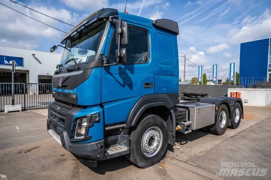 Volvo FMX 460 牵引车