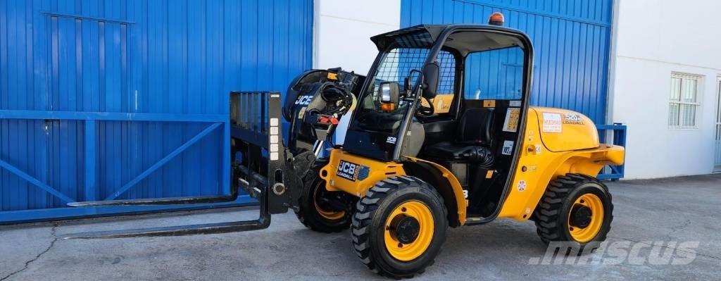 JCB 520-40 伸缩臂叉装车|叉装车
