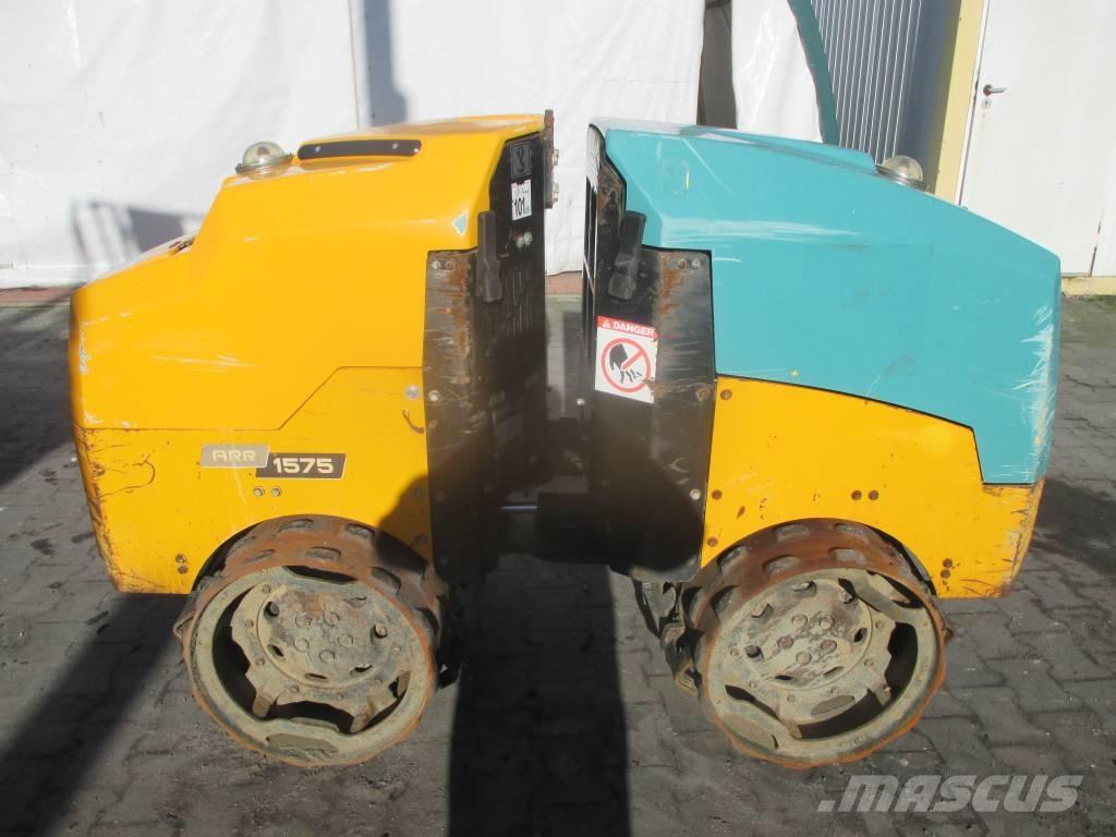 Ammann ARR 1575 双轮压路机