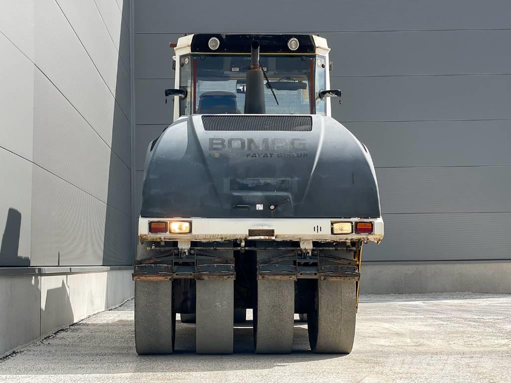 Bomag BW 24 RH 胶轮压路机