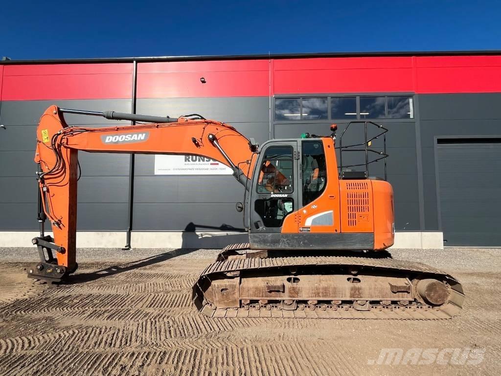 Doosan DX 235 LCR-5 履带挖掘机
