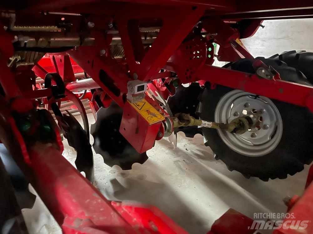 Grimme GL 420 马铃薯播种机