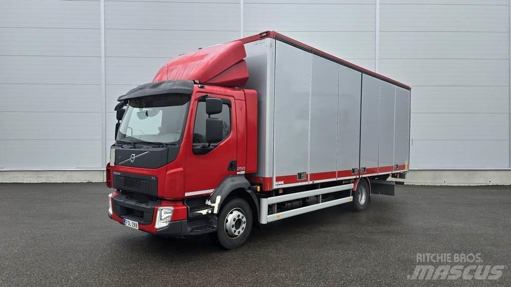 Volvo FL 厢式货车