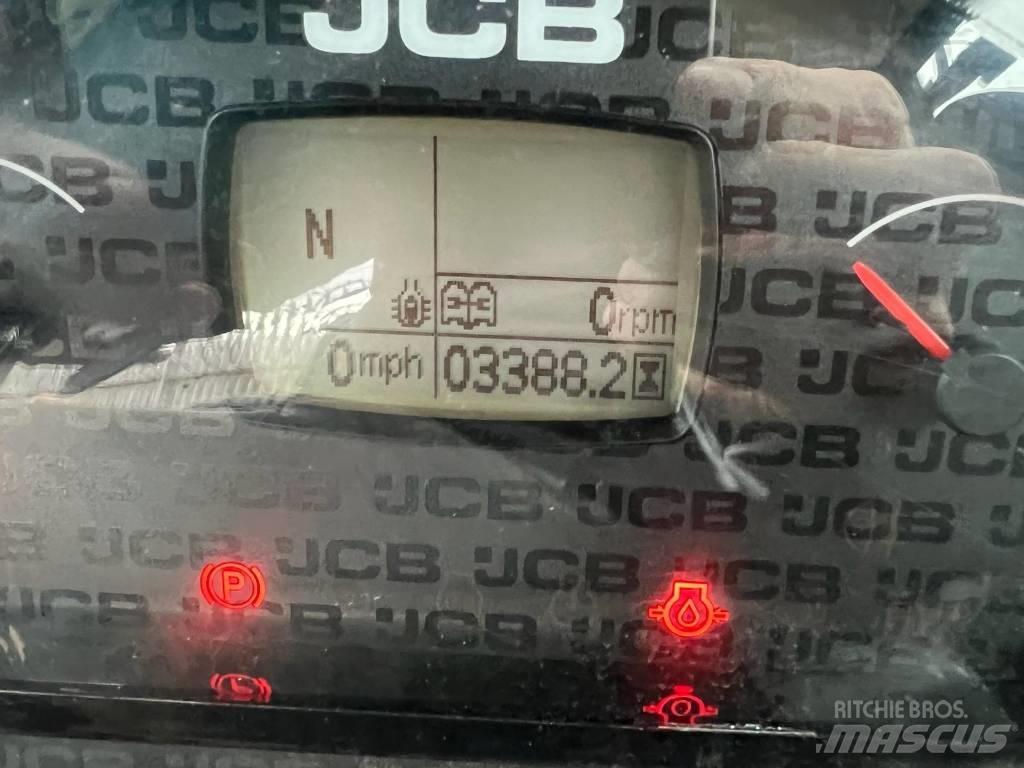 JCB 3 CX 反铲装载机