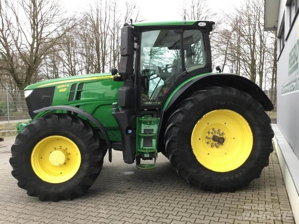 John Deere 6250R 拖拉机/农用车