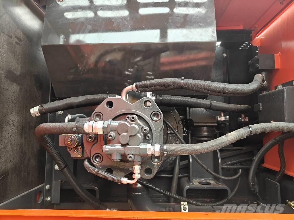 Doosan 225 LC-9C 履带挖掘机