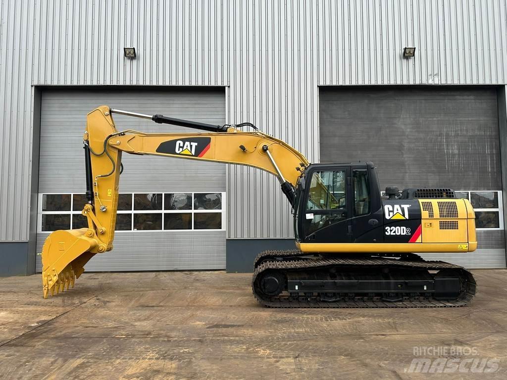 CAT 320D2 履带挖掘机