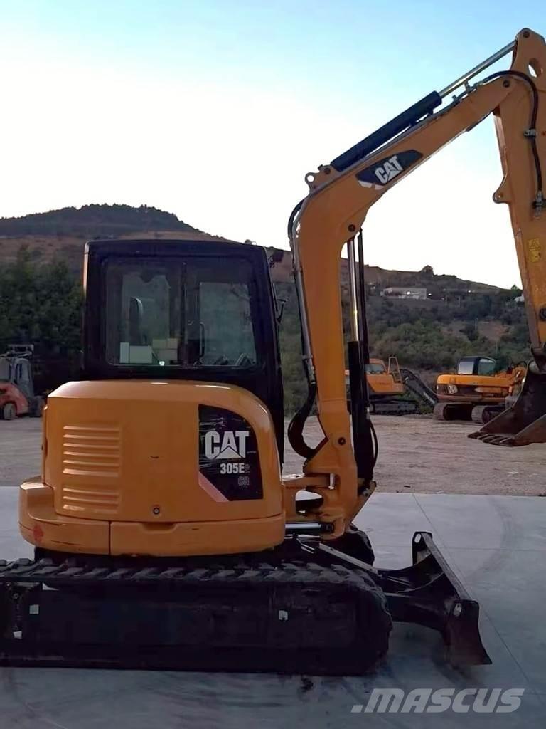 CAT 305E2CR 小型挖掘机