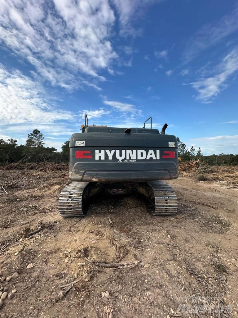 Hyundai HX 260 L 履带挖掘机