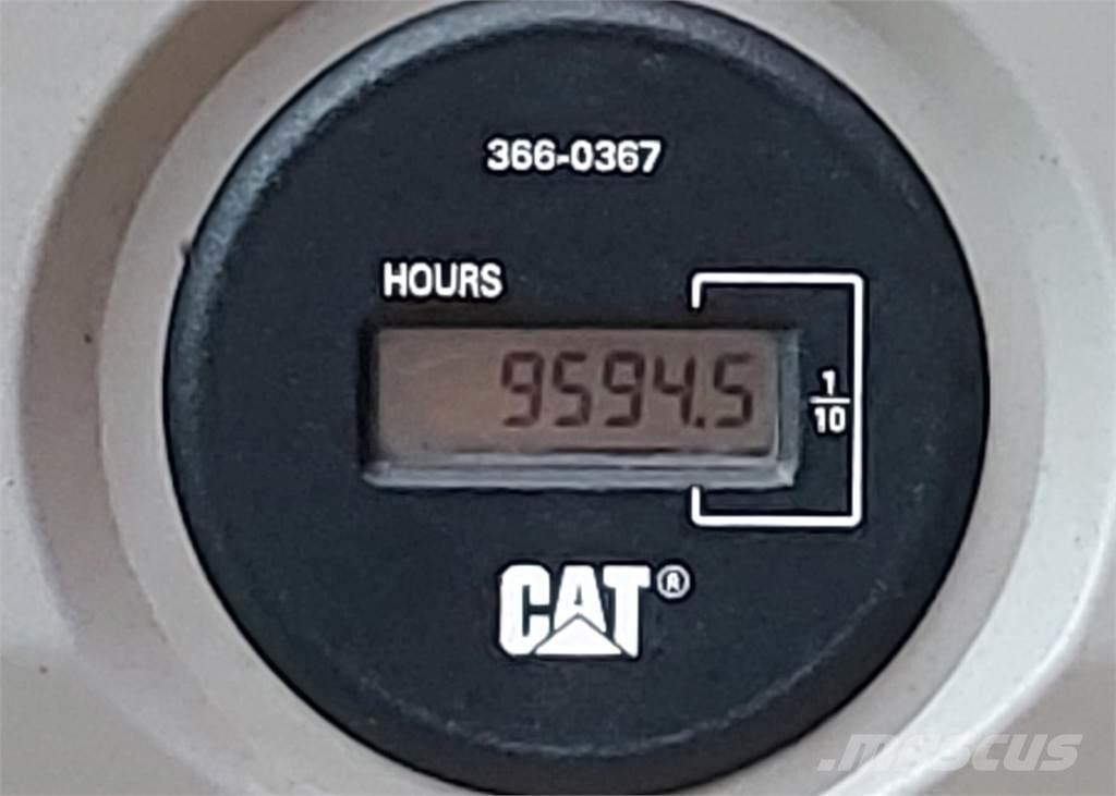 CAT 326FLN 履带挖掘机