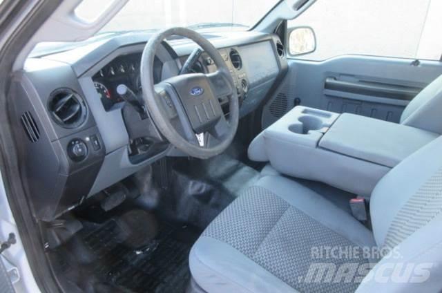 Ford F350 救援车