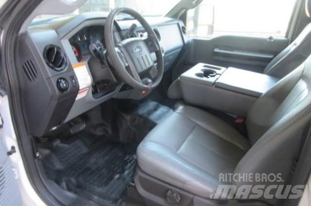 Ford F450 车载式高空作业车