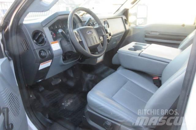 Ford F450 车载式高空作业车