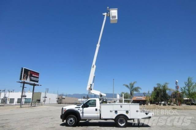 Ford F450 车载式高空作业车