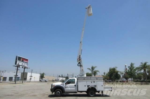 Ford F450 车载式高空作业车