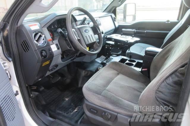 Ford F550 车载式高空作业车