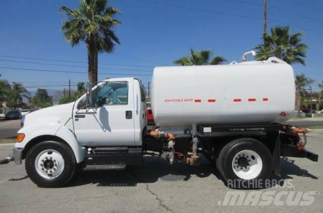 Ford F750 救援车