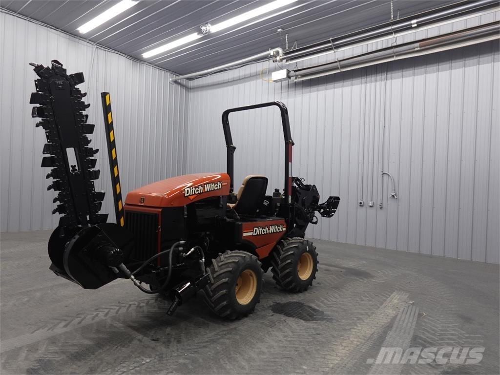 Ditch Witch 420SX 挖沟机