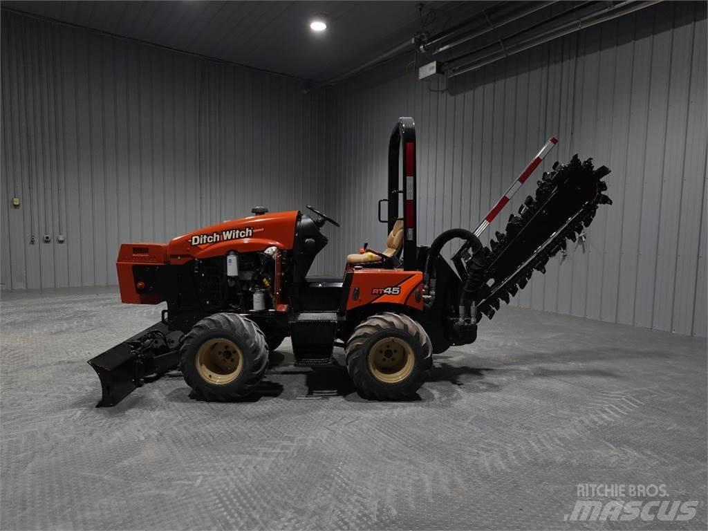 Ditch Witch rt45 挖沟机