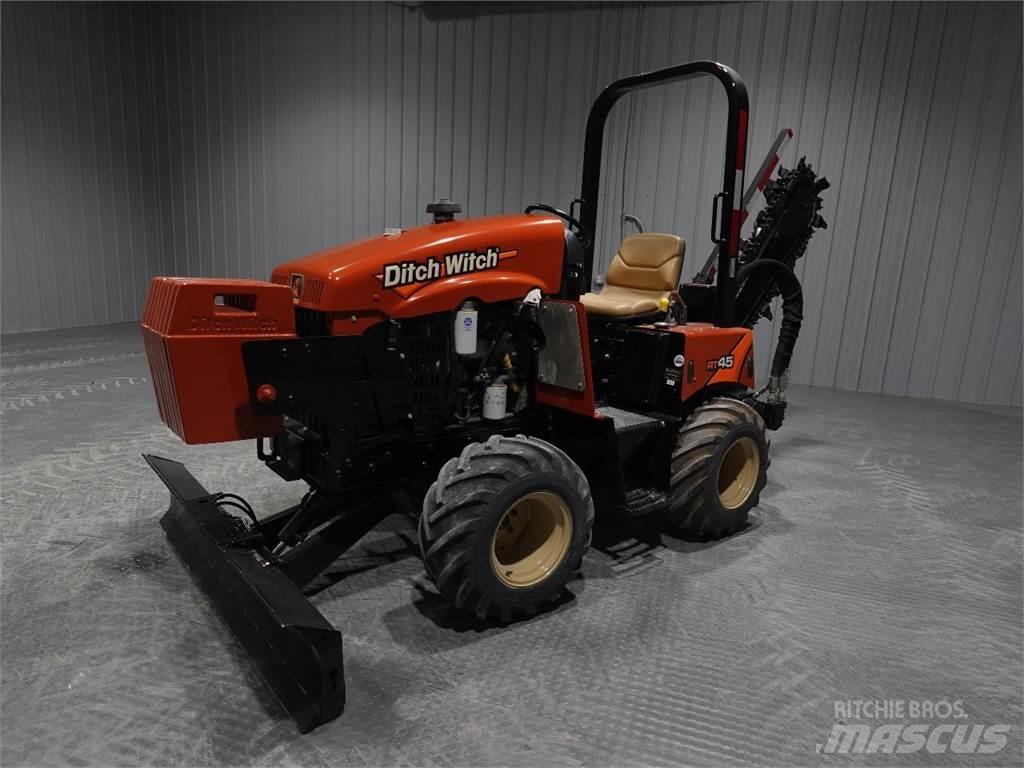 Ditch Witch rt45 挖沟机
