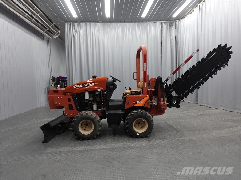 Ditch Witch rt45 挖沟机