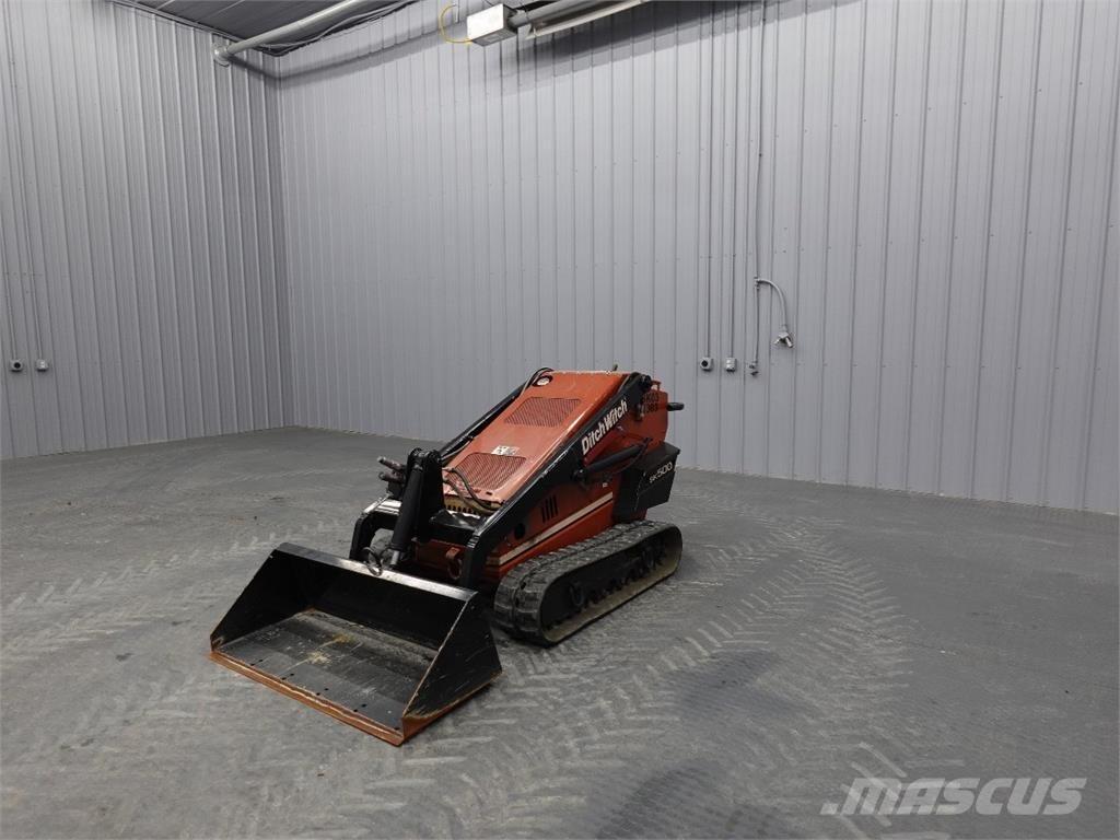 Ditch Witch SK500 滑移装载机