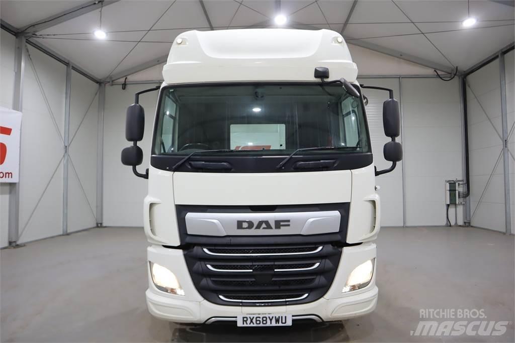 DAF CF450 牵引车