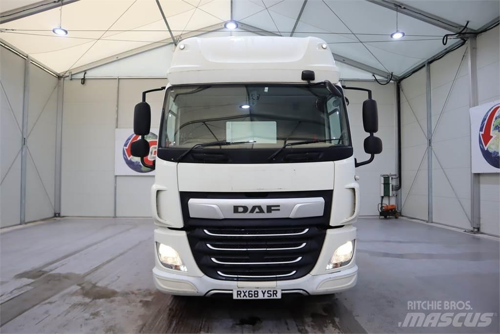 DAF CF450 牵引车