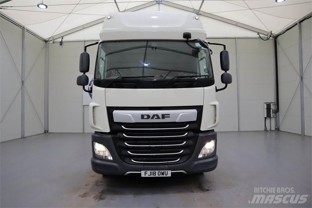 DAF CF480 牵引车