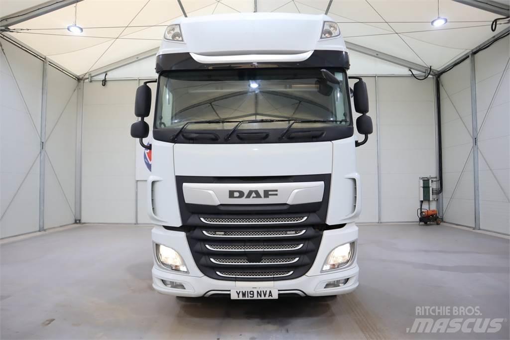 DAF XF530 牵引车