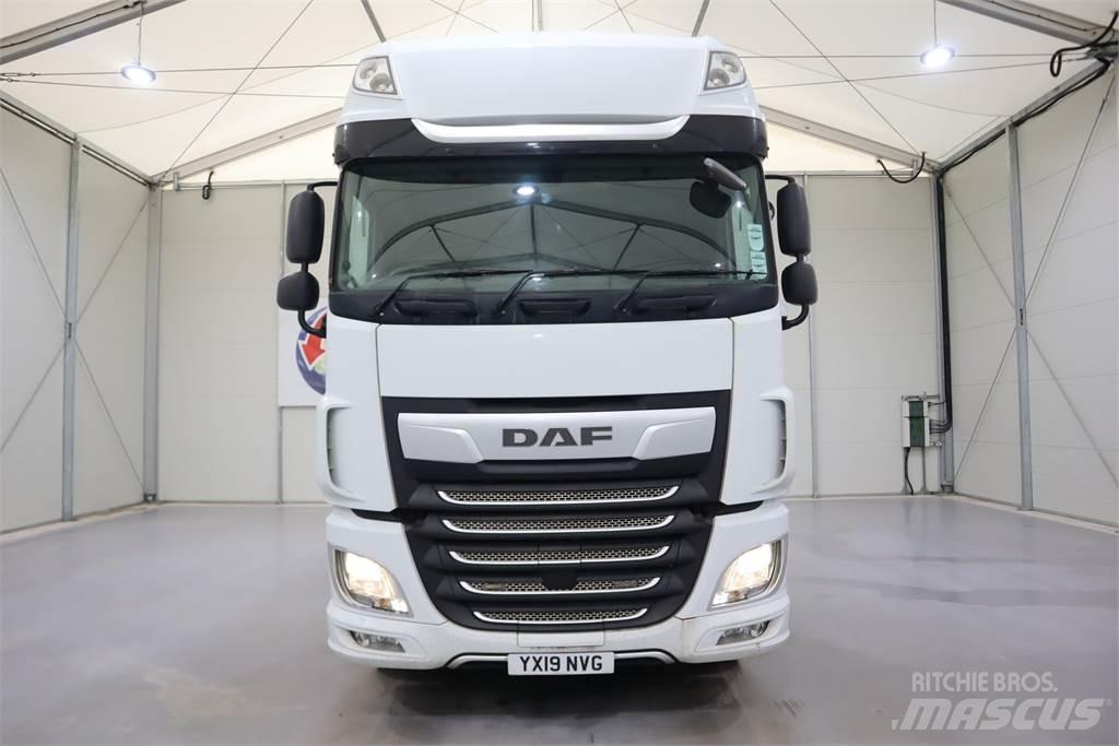DAF XF530 牵引车