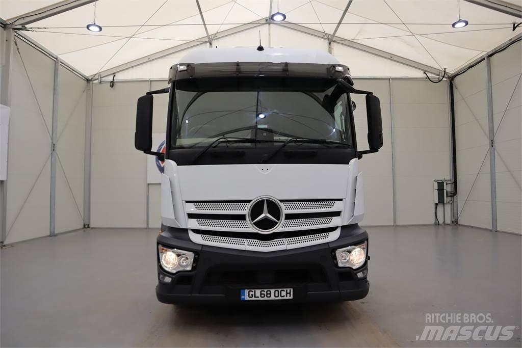 Mercedes-Benz ACTROS 1840 牵引车