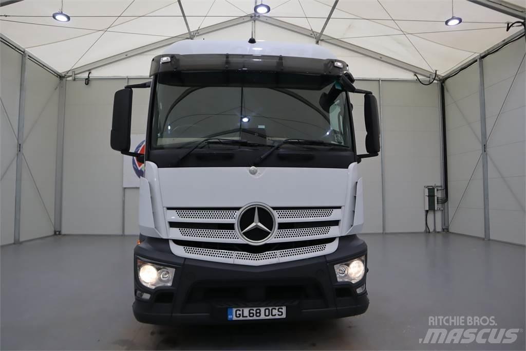 Mercedes-Benz ACTROS 1840 牵引车