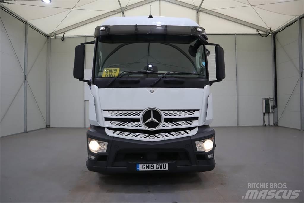 Mercedes-Benz ACTROS 1840 牵引车