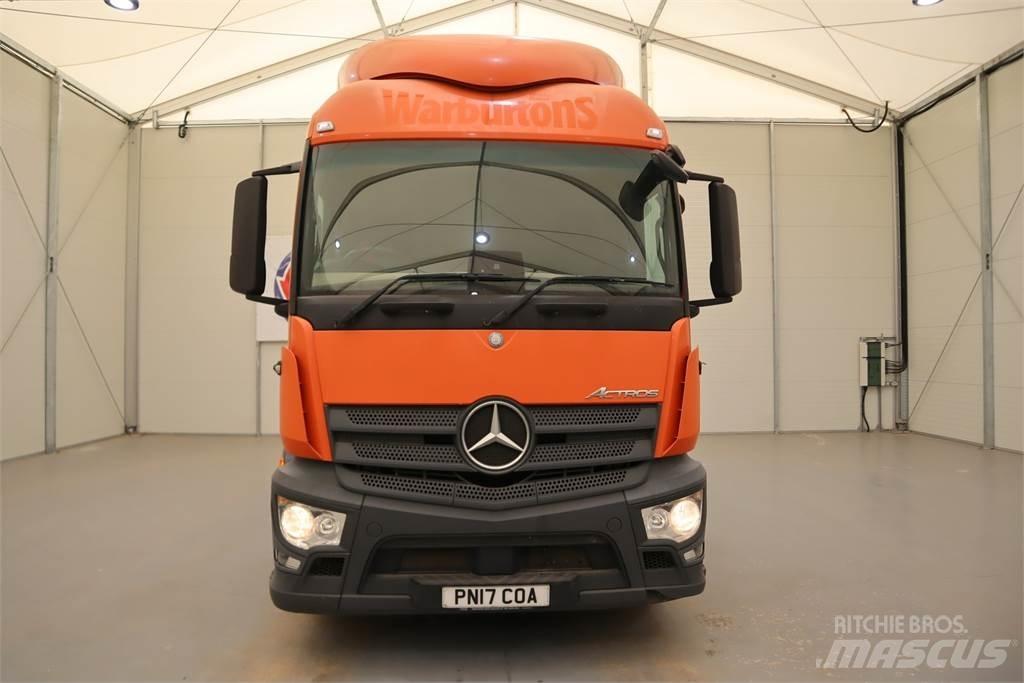 Mercedes-Benz Actros 1840 牵引车