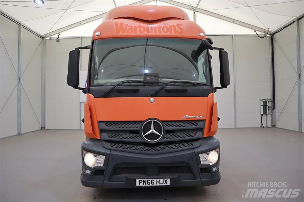 Mercedes-Benz Actros 1840 牵引车