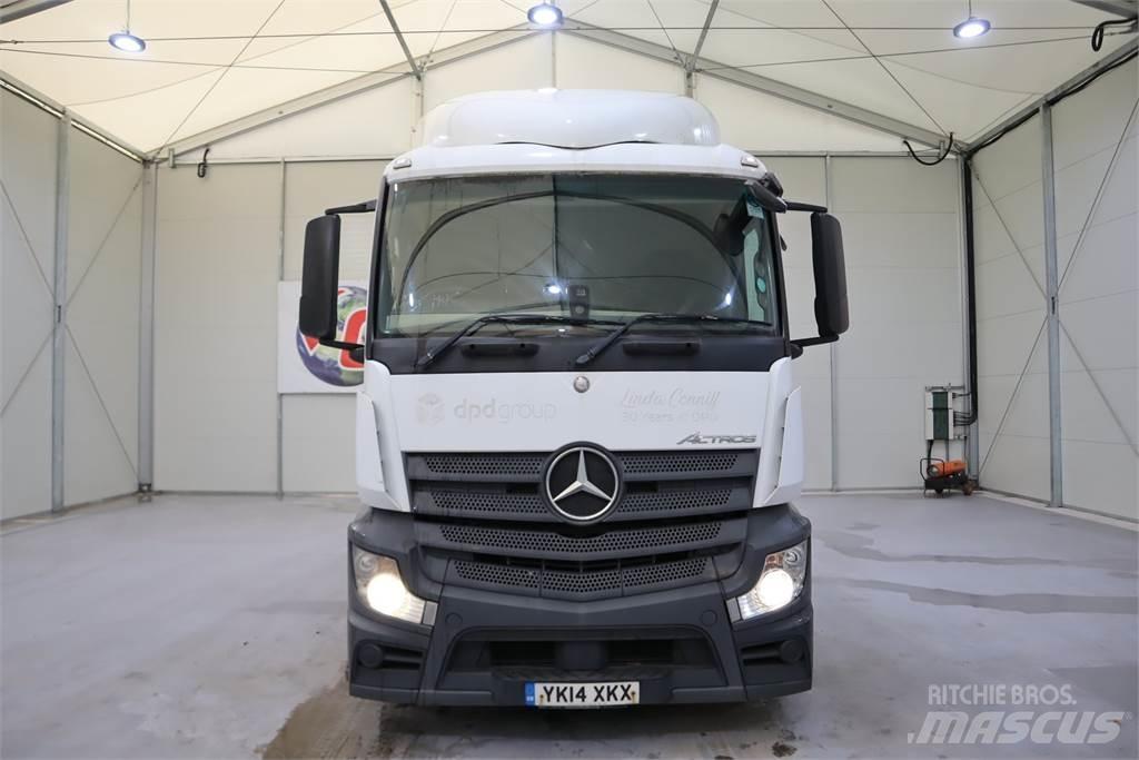 Mercedes-Benz Actros 1840 牵引车