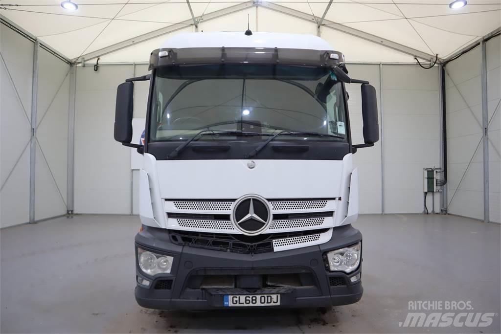 Mercedes-Benz Actros 1840 牵引车
