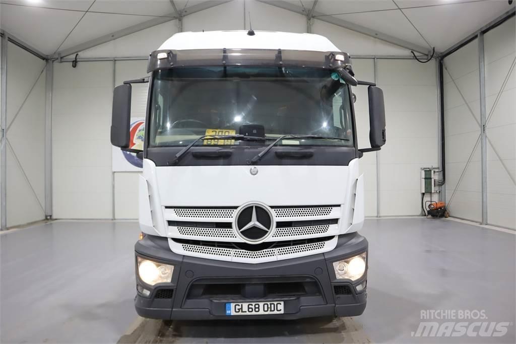 Mercedes-Benz Actros 1840 牵引车
