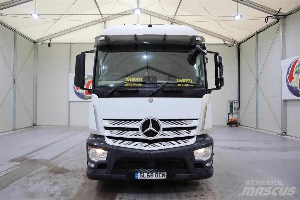 Mercedes-Benz Actros 1840 牵引车