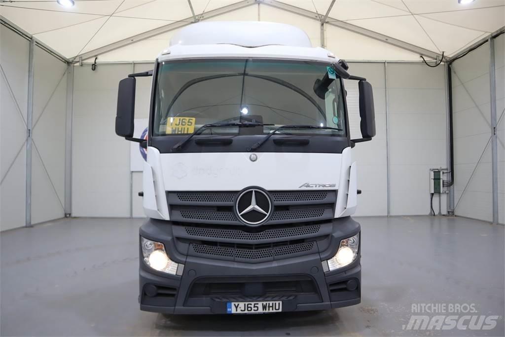 Mercedes-Benz Actros 1840 牵引车